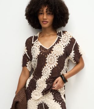 Blusa Alongada de Tricô com Mix em Pontos Efeito Crochê Marrom