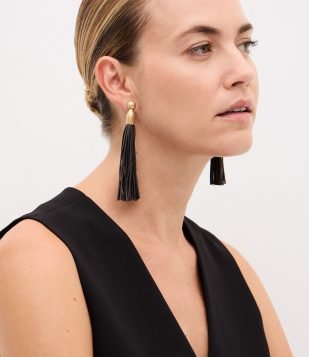 Brinco Fio em PU com Tiras Finas Marrom