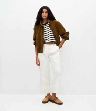 Calça Pantacourt em Sarja com Barra Dobrada Branco