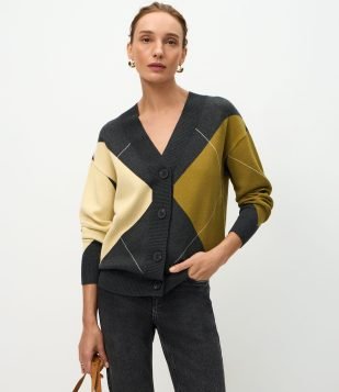 Cardigan em Tricô com Estampa Xadrez Multicores
