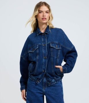 Jaqueta Oversized em Jeans com Detalhe de Risca de Giz Azul