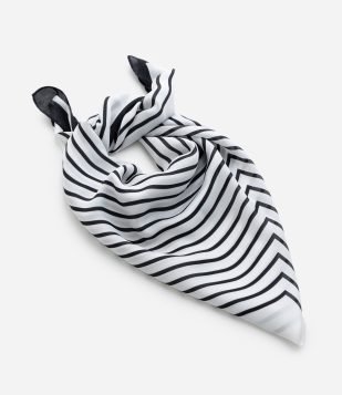 Lenço Acetinado com Estampa Geométrica de Listras Branco e Preto