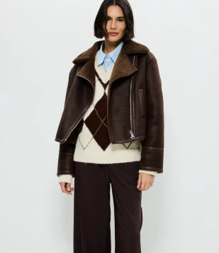 Suéter Regular em Tricô Xadrez Argyle Bege