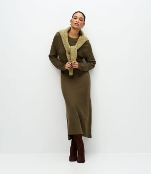 Vestido Midi em Tricô com Manga Longa Verde