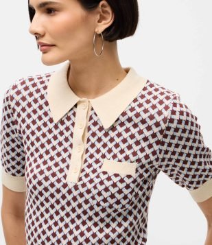 Blusa em Tricô com Gola Polo e Estampa Abstrata Bege