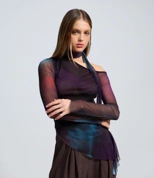 Blusa em Tule Estampado com Amarração no Pescoço Preto