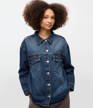 Camisa Jeans Overshirt Com Tachas Azul Escuro