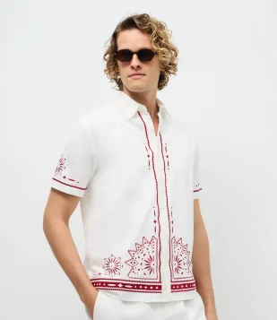 Camisa Manga Curta em Tricoline com Mandala Bordada Alceu Valença Branco