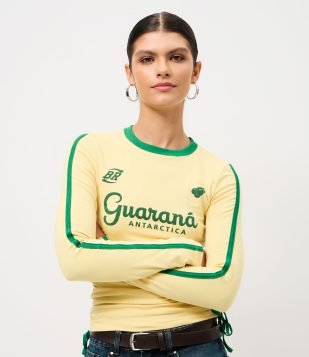 Camiseta em Algodão com Estampa Guaraná e Amarração Lateral Amarelo