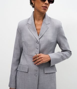 Blazer Estruturado de Alfaiataria com Abotoamento Frontal Cinza