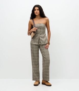 Calça Alfaiatada com Estampa Xadrez Multicores