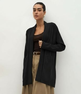 Cardigan Alongado em Tricô com Bolsos Frontais Preto