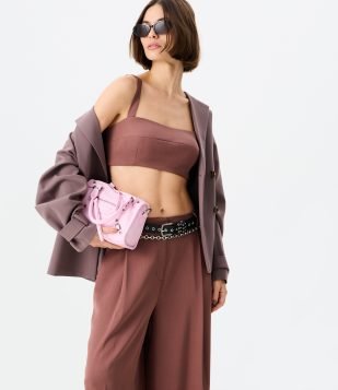 Blusa Cropped Alfaiatada com Decote Coração e Lastex nas Costas Rosa