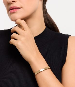 Bracelete Rígido Oval com Mola Dourado