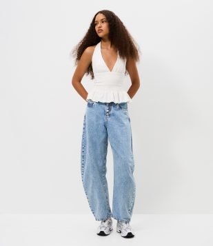 Calça Baggy Balloon em Jeans com Cintura Média Azul Claro