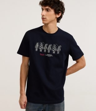 Camiseta Comfort em Algodão com Estampa Guitarras Fender Azul