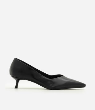 Sapato Scarpin em PU com Salto Kitten Heel Preto