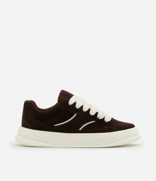 Tênis Skater em Material Sintético com Cadarço Fat Lace Marrom