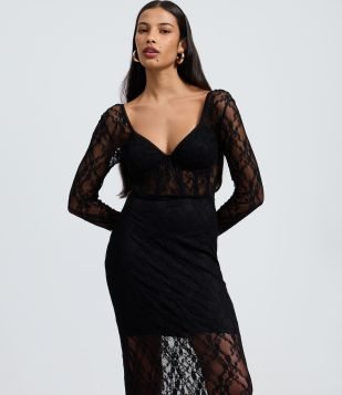 Vestido New Midi em Renda com Transparência Preto