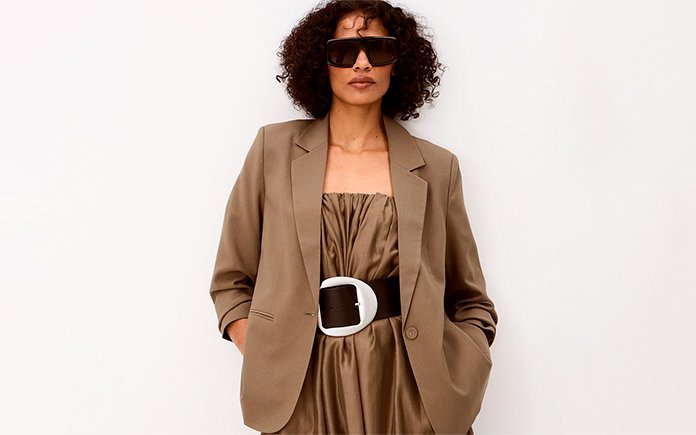 Estilo old money feminino: looks discretos e elegantes para o dia a dia