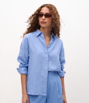 Camisa Oversized em Linho com Vista Escondida Azul Claro