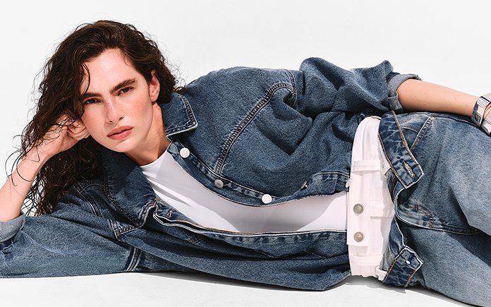 Tendências jeans 2026: confira a nova coleção Renner que une o romântico ao streetwear