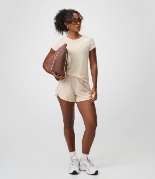 Bermuda Runner Esportiva com Listras Laterais Amarelo