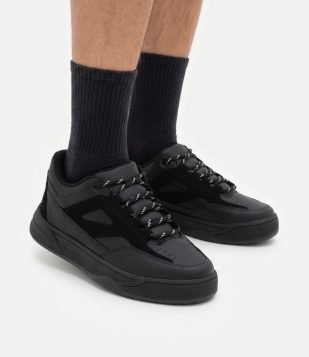 Tênis Street em PU com Cadarço Bicolor e Sola Bold Preto